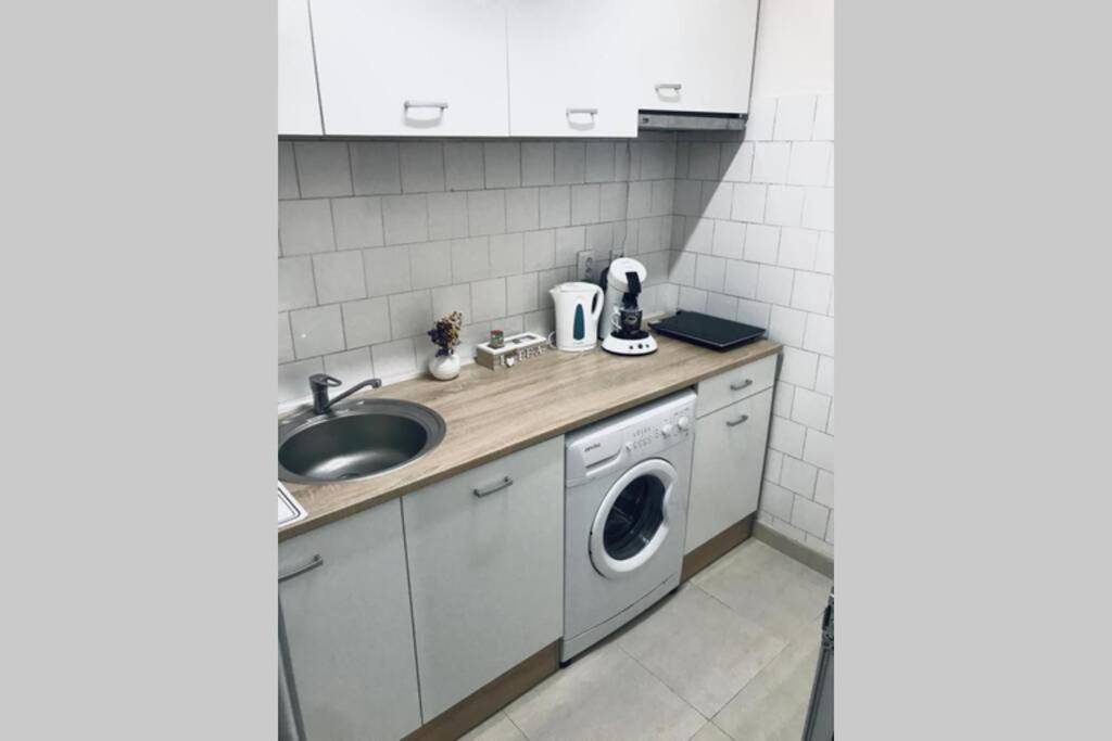 Reeas Apartament 티미쇼아라 외부 사진